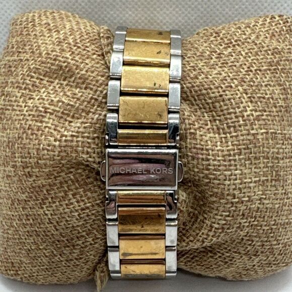 Michael Kors Parker MK6141 Women's Two-Tone Stainless Steel Analog Watch JNA599 - Picture 4 of 11